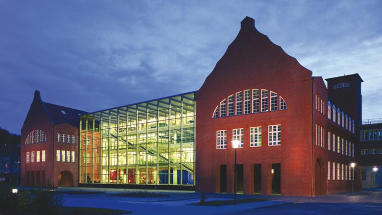 Foto vom Gebäude der Oetker-Erlebniswelt am Stammsitz in Bielefeld