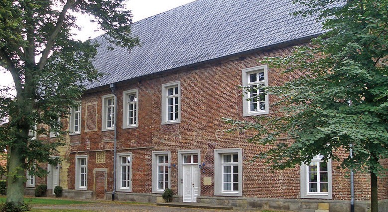 "Langes Haus" (erb. 1554), seit 1989 Sitz der Landesmusikakademie