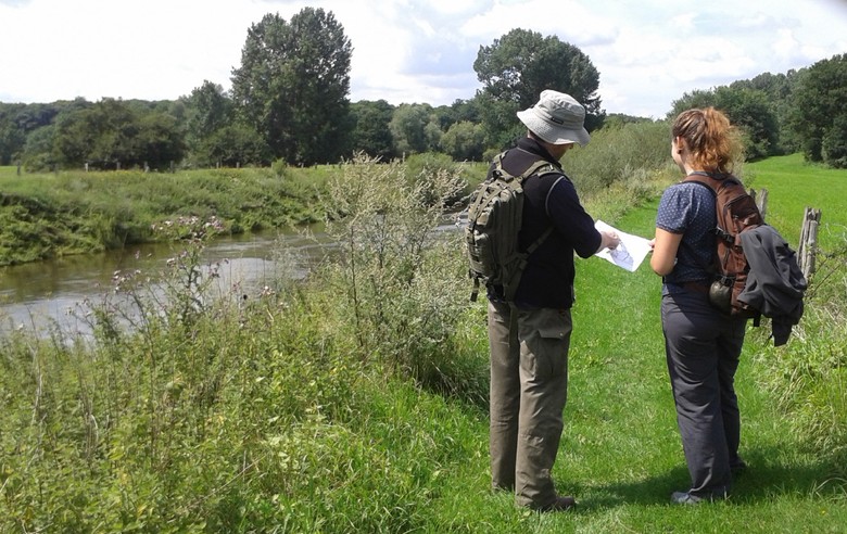 Der Westfälische Heimatbund pflegt das Wanderwegenetz im Münsterland