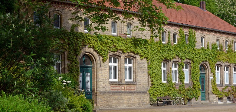 Foto vom denkmalgeschützten Gebäudekomplex des Landgestüts NRW